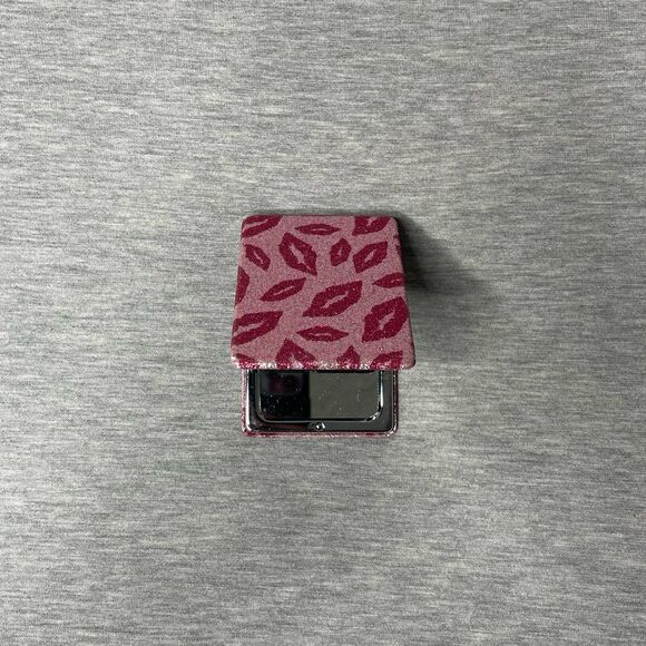 Pink Glitter Lips Rectangular Foldable Compact Pocket - Picture 2 of 10